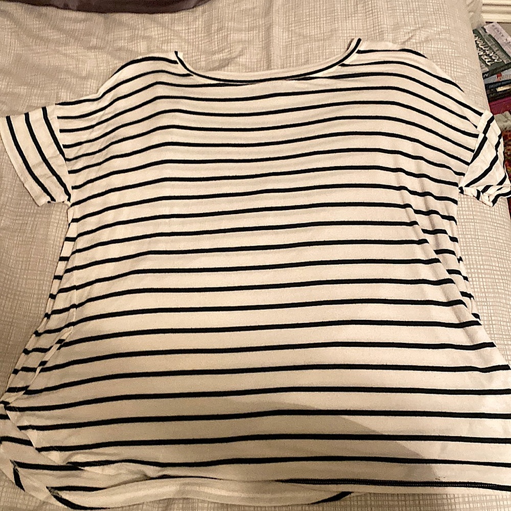 barely worn black and white stripped shirt